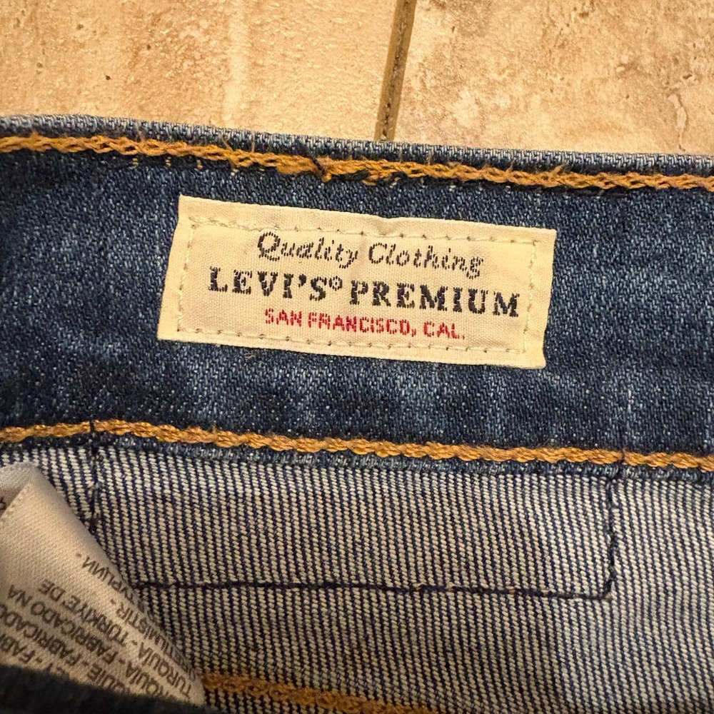 LEVI’S 724 HIGH RISE STRAIGHT WOMEN'S JEANS SIZE 29 - Picture 8 of 15